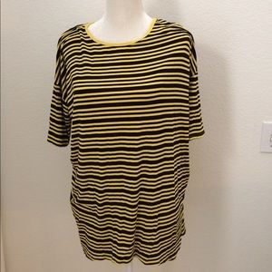 LuLaRoe Irma tunic top